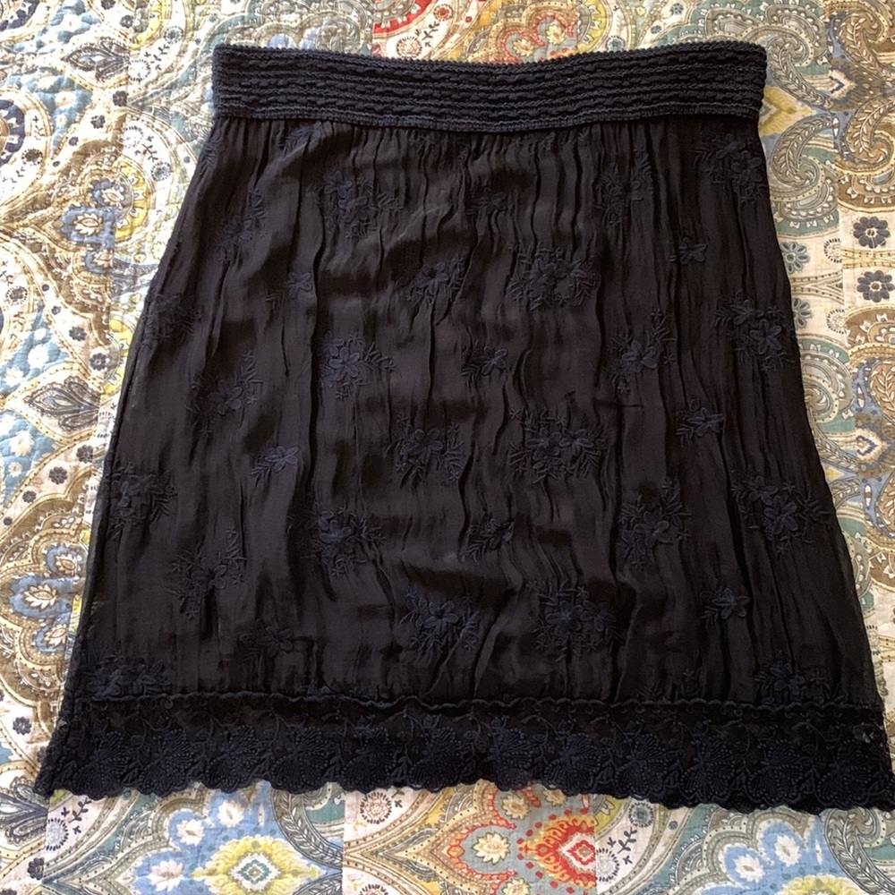 Nicole sheer embroidered navy blue skirt M - Picture 4 of 11